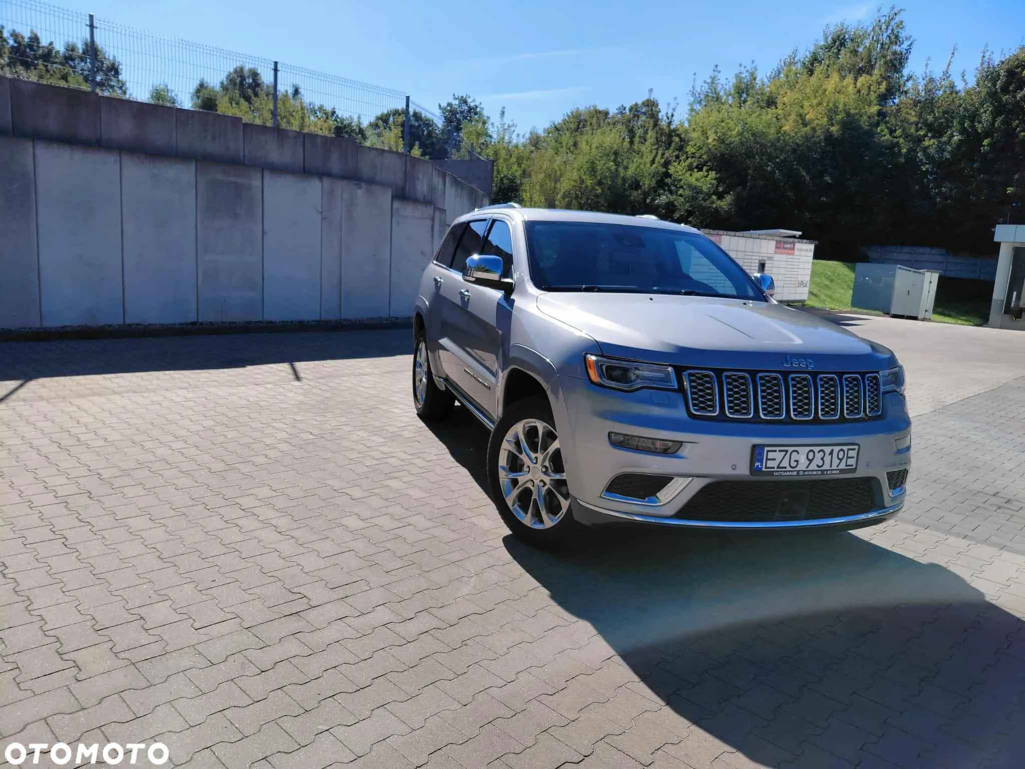 Jeep Grand Cherokee 5.7 V8 HEMI 4WD Automatik Summit
