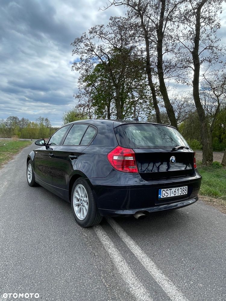 BMW Seria 1 118d - 4
