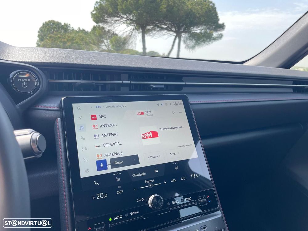 Lexus LBX Elegant - 17