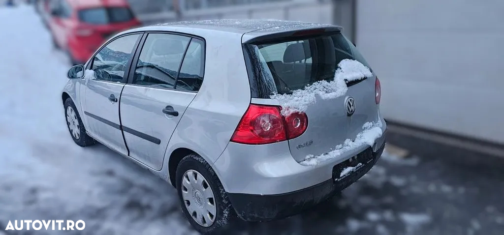Dezmembrari / Dezmembrez VOLKSWAGEN GOLF 5 - 4