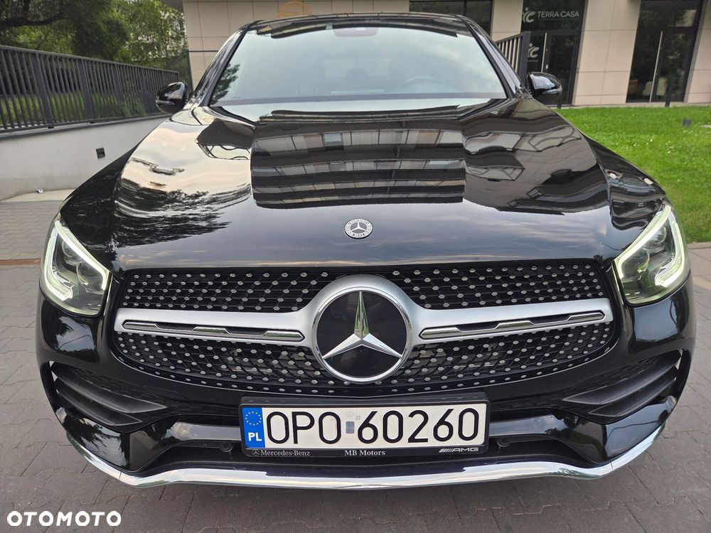 Mercedes-Benz GLC 300 4Matic 9G-TRONIC AMG Line - 28