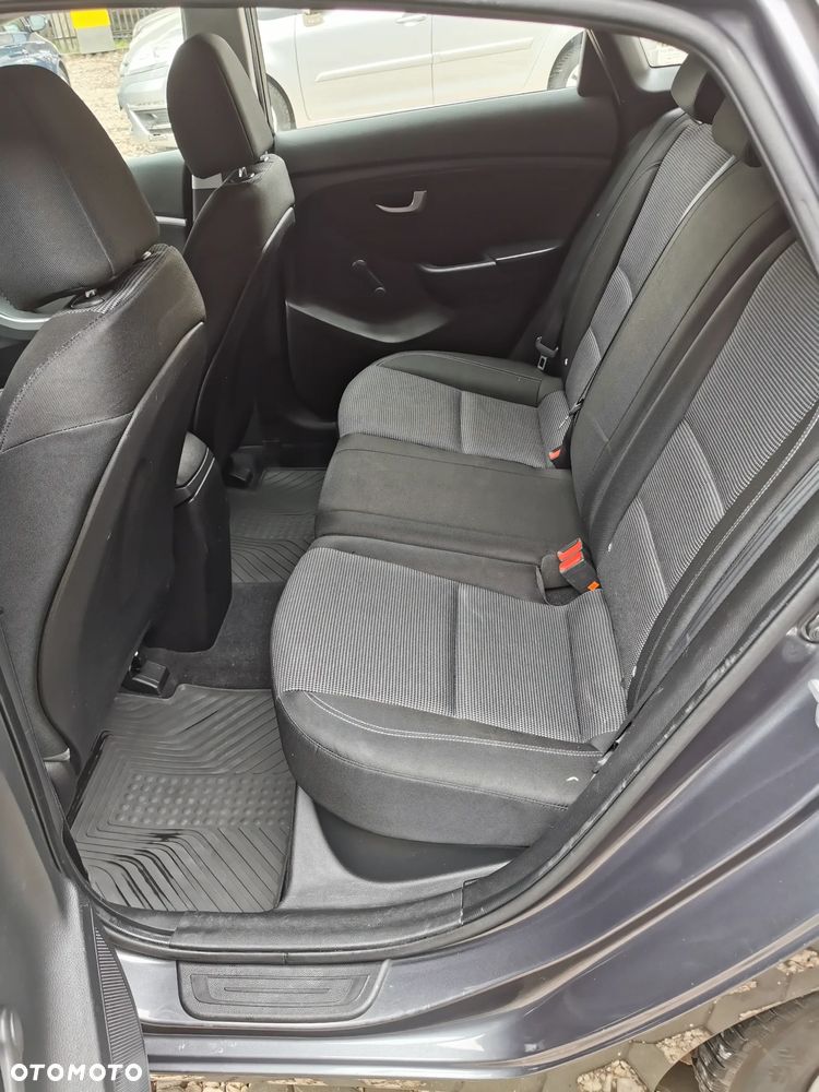Hyundai i30 1.6 CRDi Comfort - 9