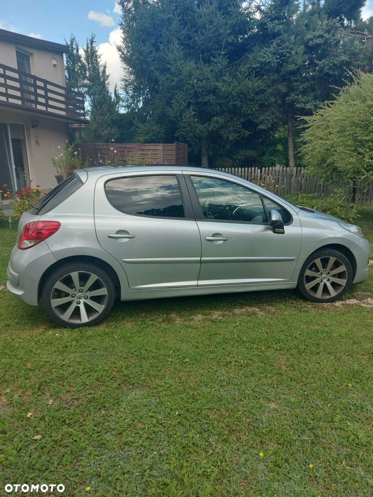 Peugeot 207 - 4
