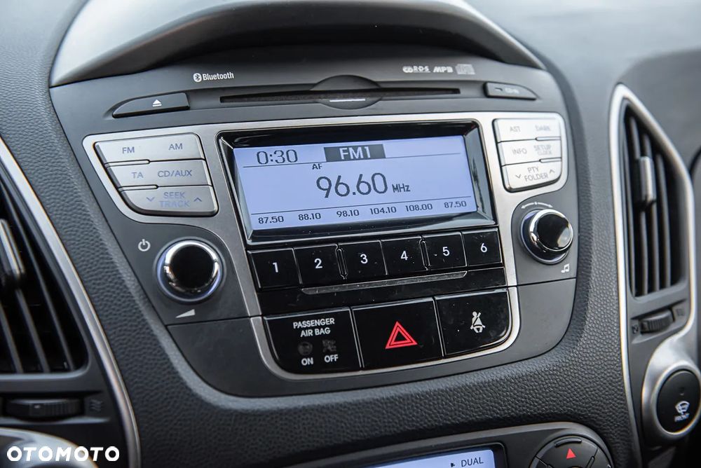 Hyundai ix35 2.0 4WD Premium - 21