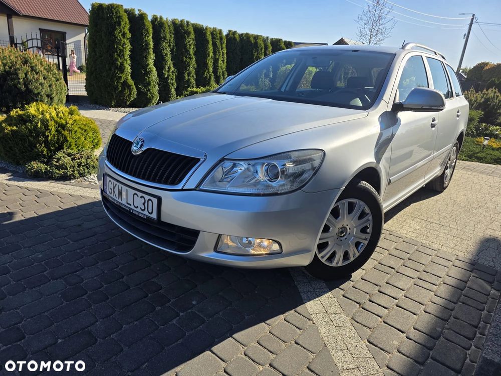 Skoda Octavia 1.6 TDI DPF Ambition - 1