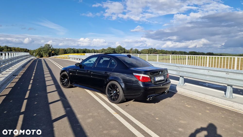 BMW M5 Standard - 2
