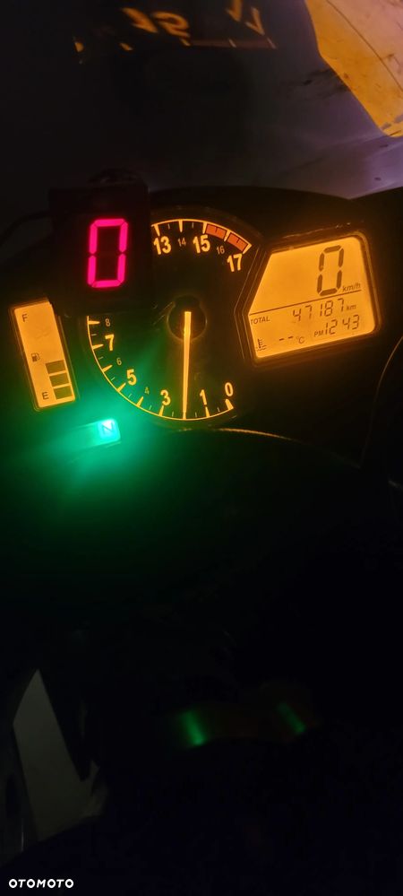 Honda CBR - 6