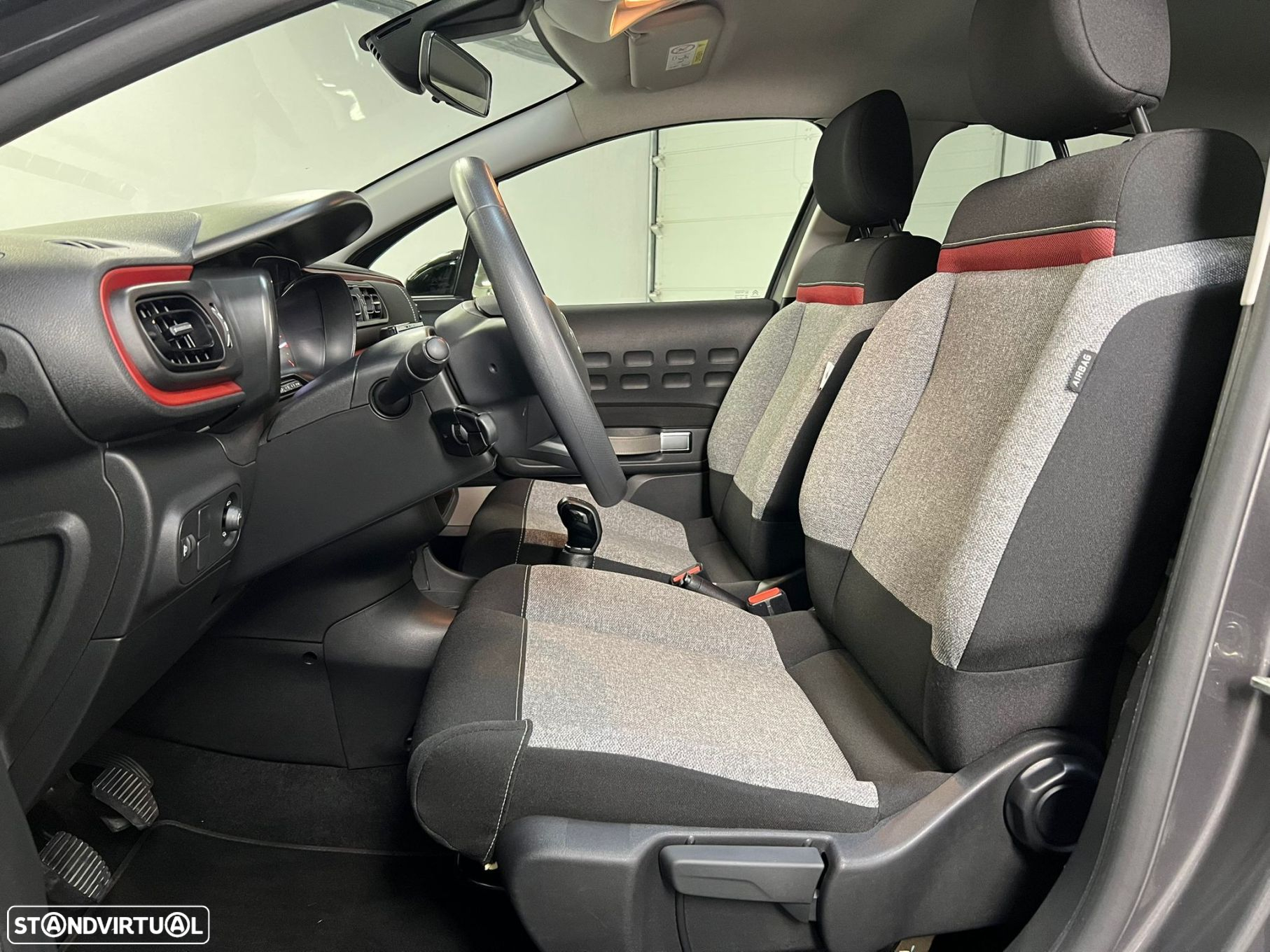 Citroën C3 1.2 PureTech Shine - 6