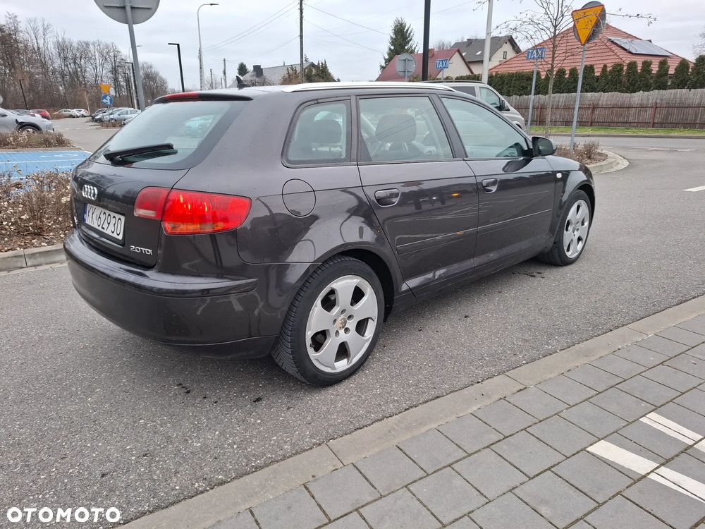 Audi A3 Sportback 2.0 TDI Ambition - 11