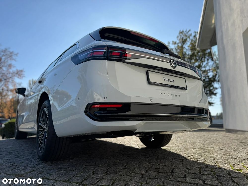 Volkswagen Passat 2.0 TDI SCR Elegance DSG - 29