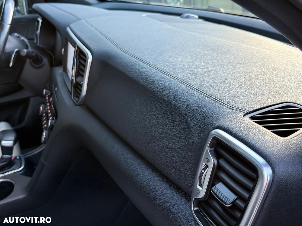 Kia Sportage 2,0 CRDI AWD Aut. GT Line - 28