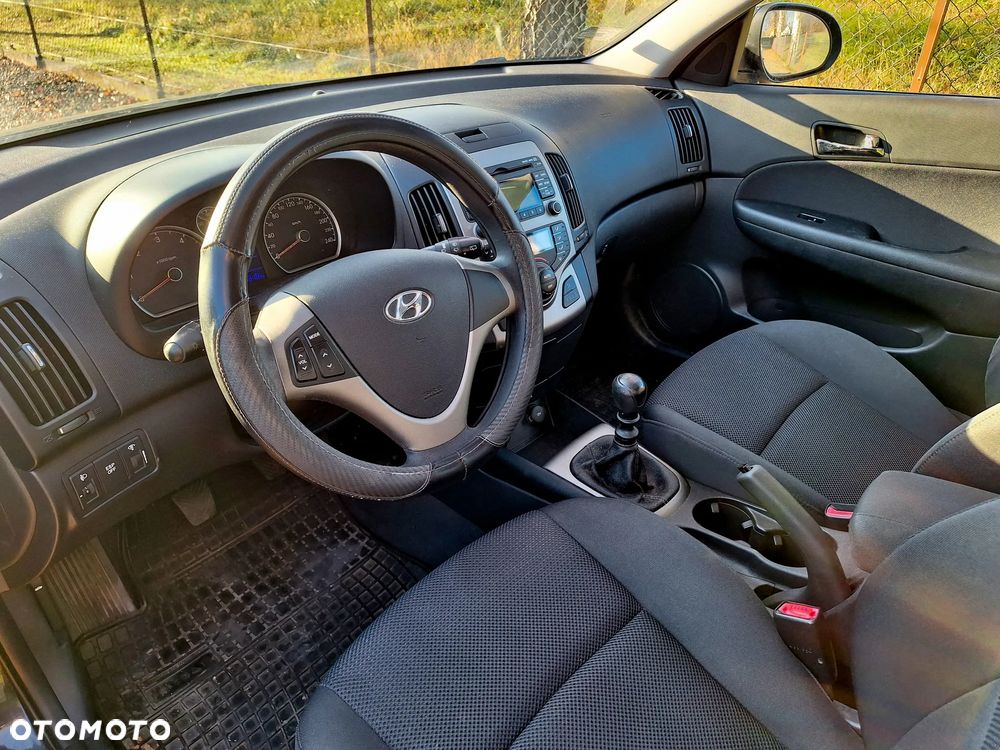 Hyundai i30 1.6 CRDi Comfort - 11