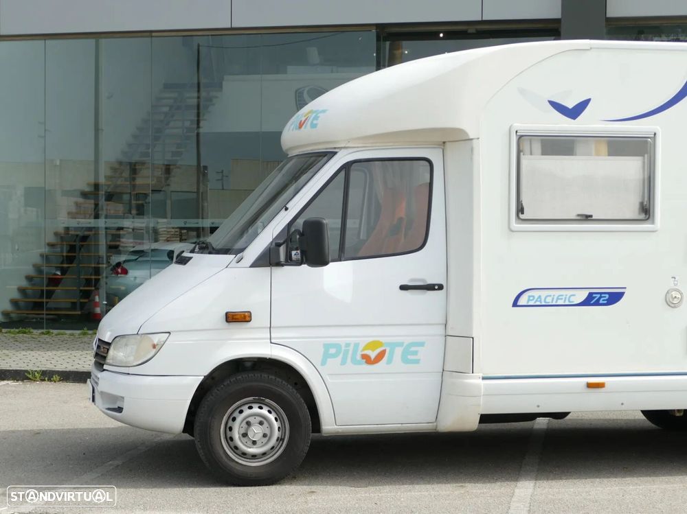 Mercedes-Benz Sprinter - 15