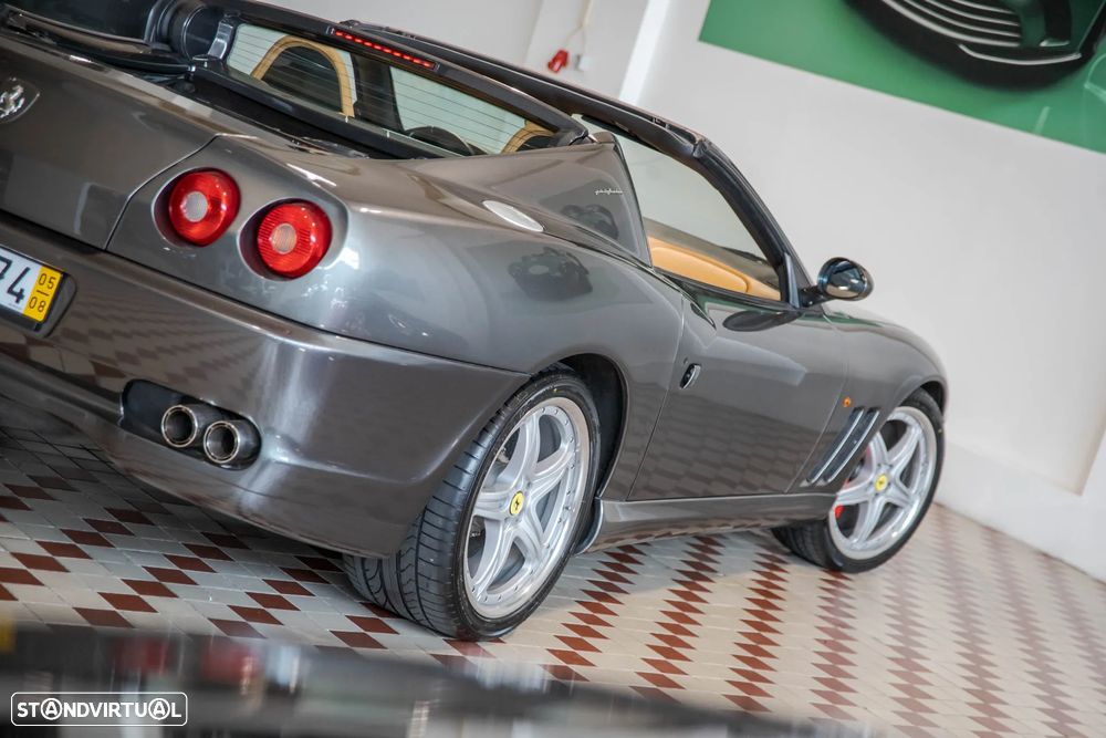 Ferrari 575 - 8