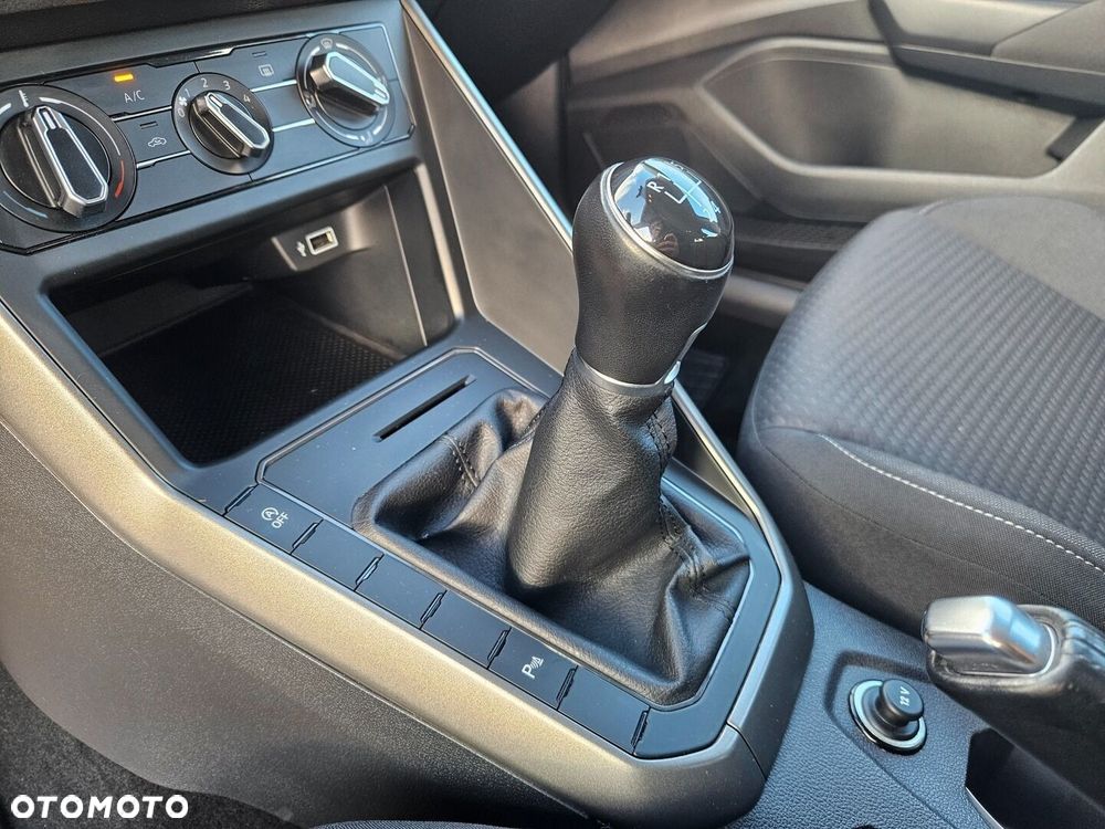 Volkswagen Polo 1.0 TSI Comfortline - 21