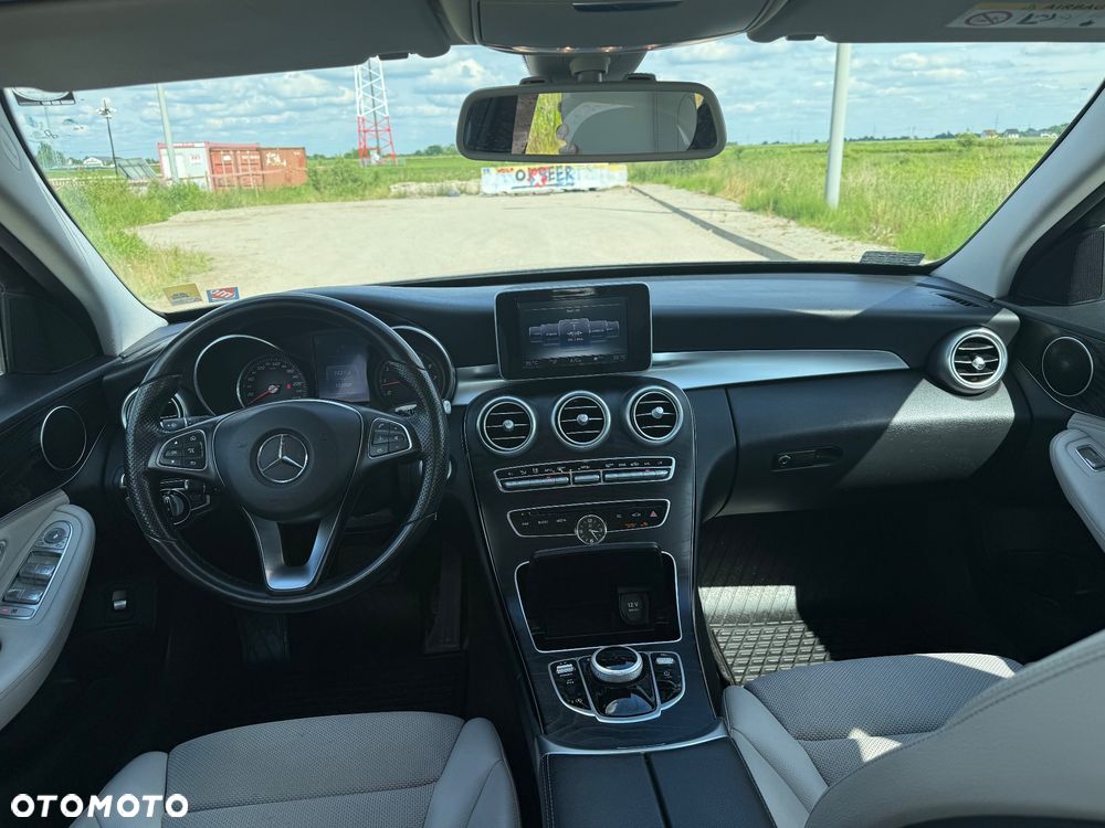 Mercedes-Benz Klasa C 200 4-Matic 7G-TRONIC - 10