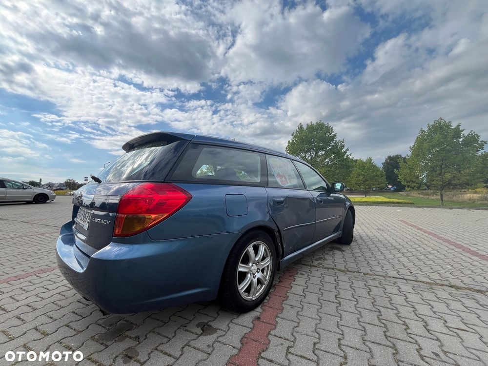 Subaru Legacy - 11