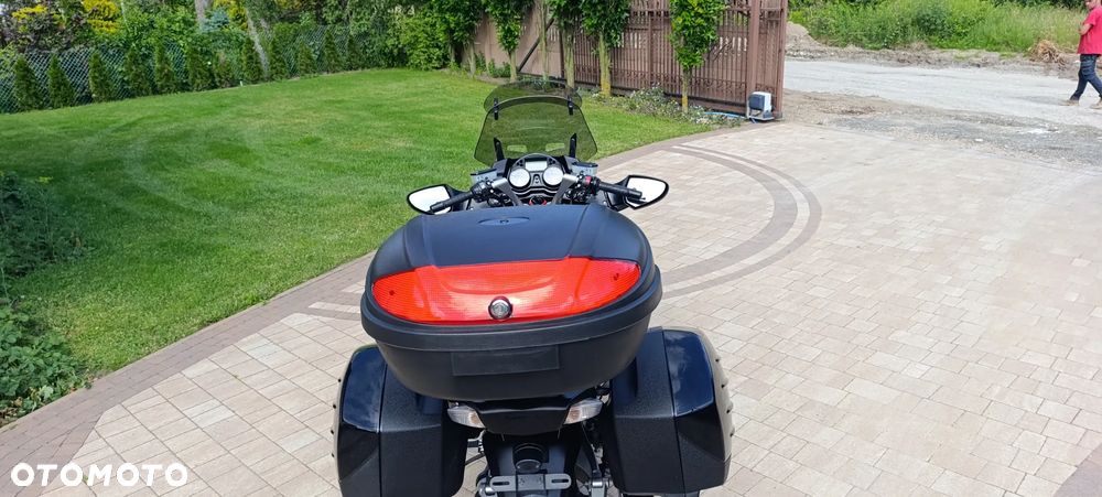 Kawasaki GTR - 14