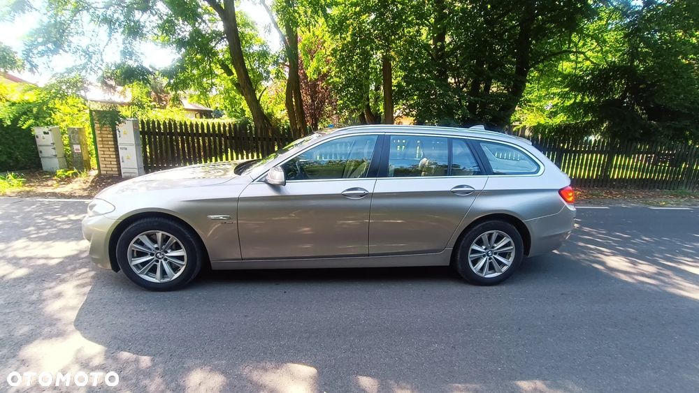 BMW 5 Series 2012 photo 4