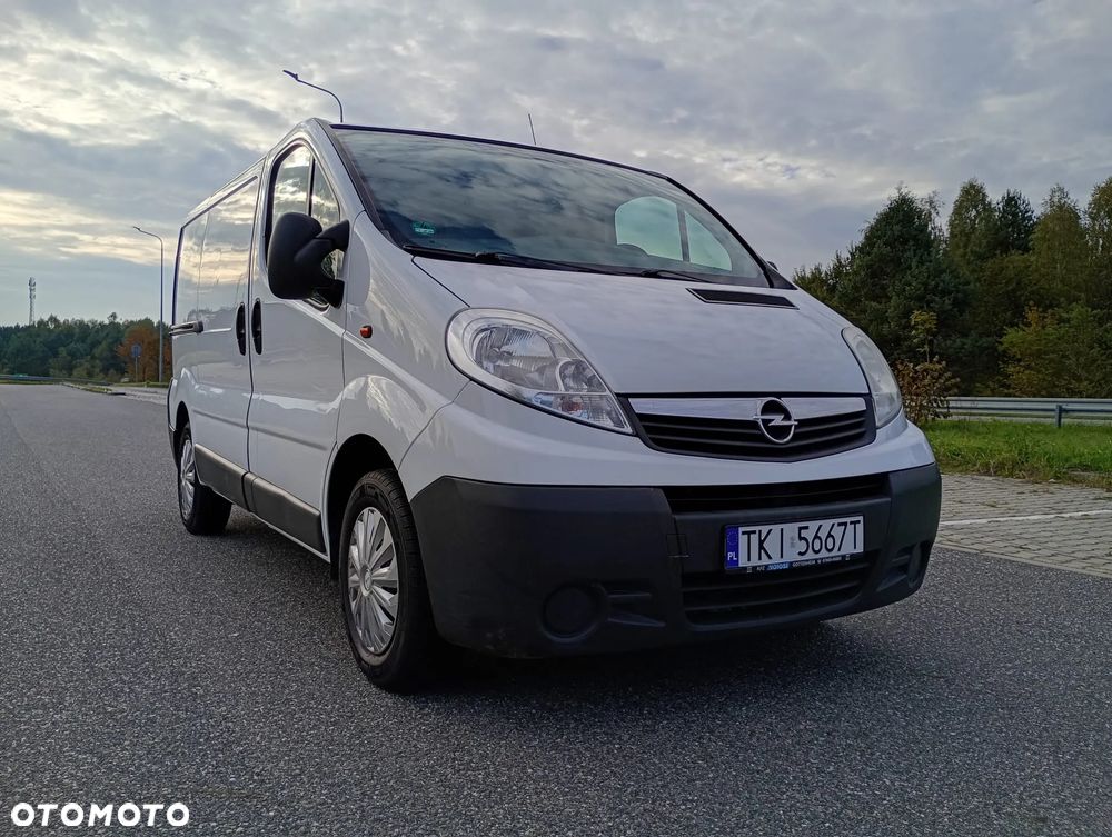 Opel Vivaro - 11
