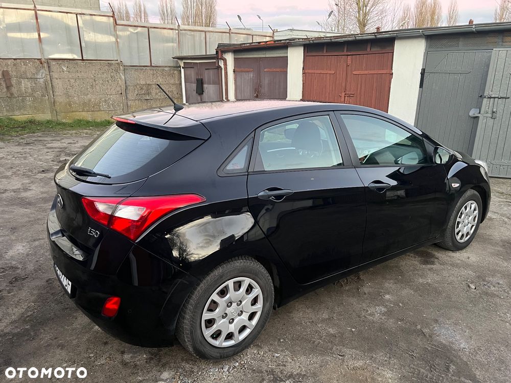Hyundai i30 1.4 Classic - 11