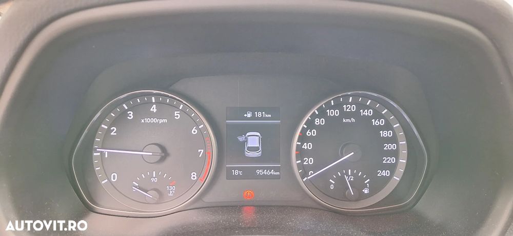 Hyundai i30 1.4 100CP 5DR M/T Comfort - 3