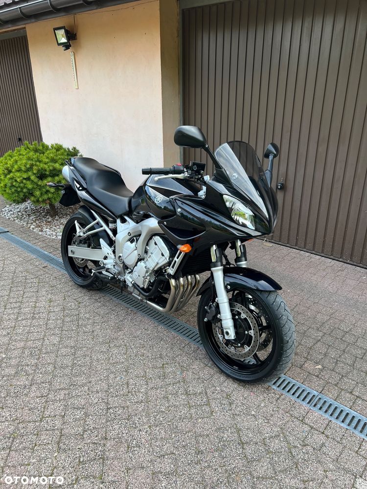 Yamaha FZ6