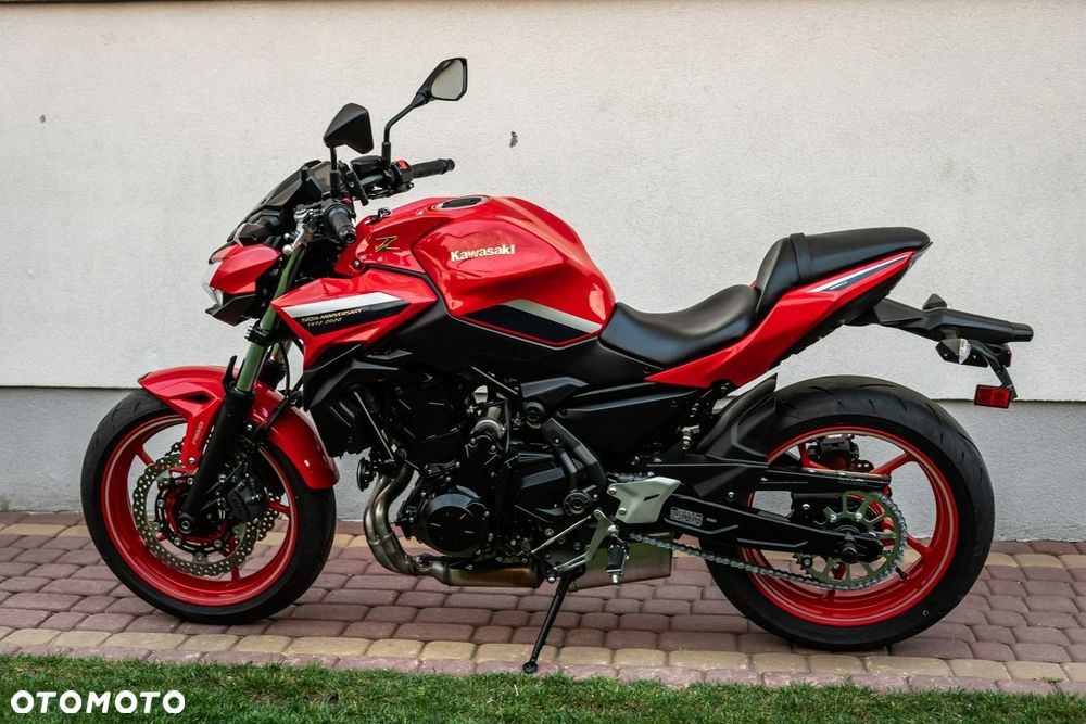 Kawasaki Z 650 - 6