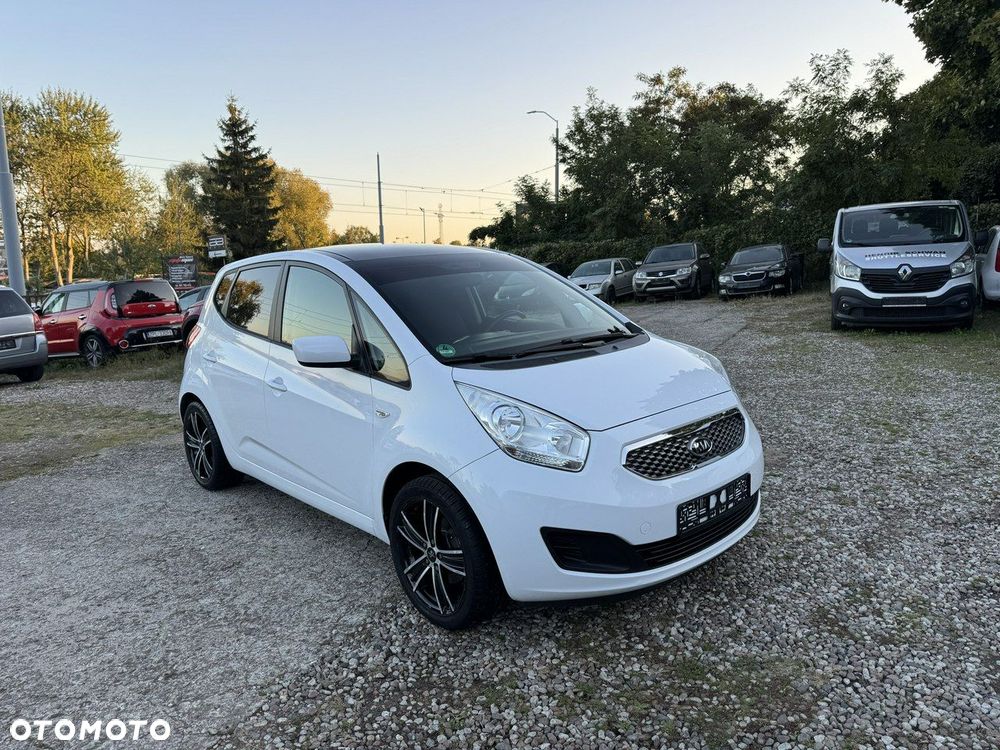 Kia Venga - 33