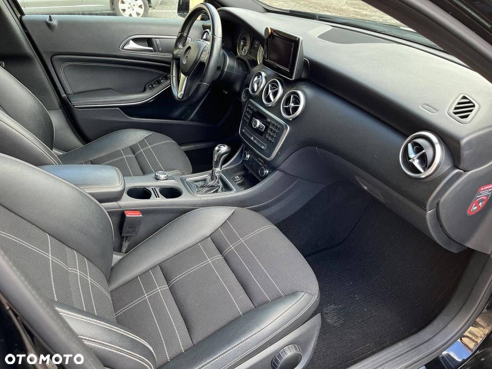 Mercedes-Benz Klasa A 200 CDI (BlueEFFICIENCY) Urban - 8