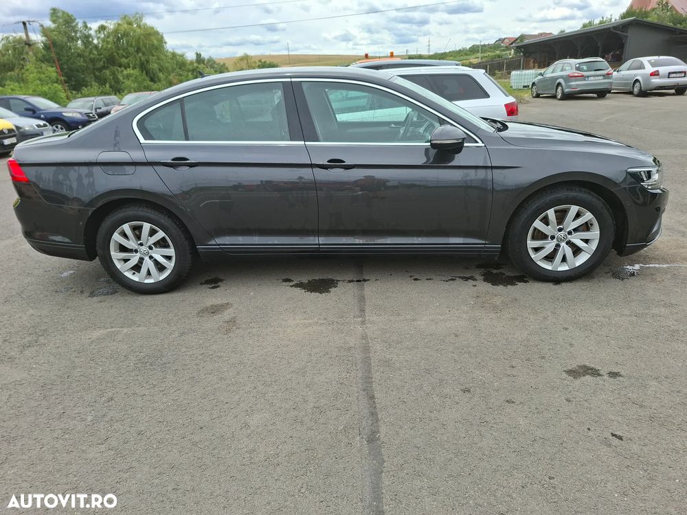 Volkswagen Passat 1.6 TDI DSG Comfortline - 10