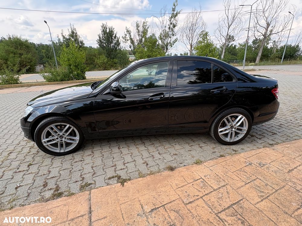 Mercedes-Benz C - 8