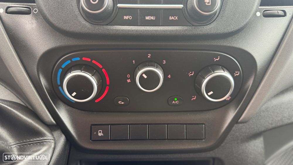 Iveco Daily 3.0 35S16H C/ Plat. Elevatória - 12