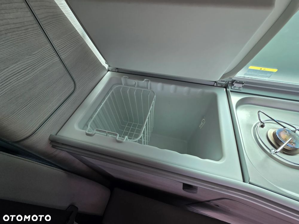 Volkswagen California - 36