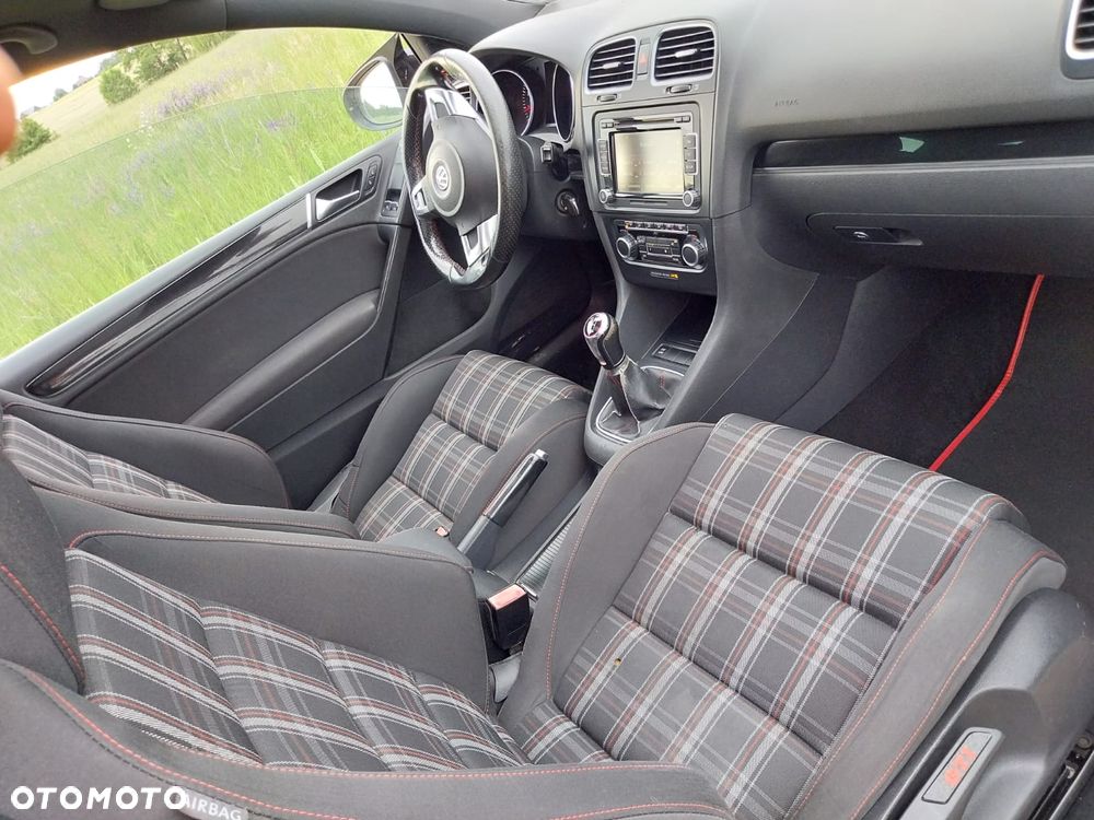 Volkswagen Golf 2.0 TSI GTI - 21