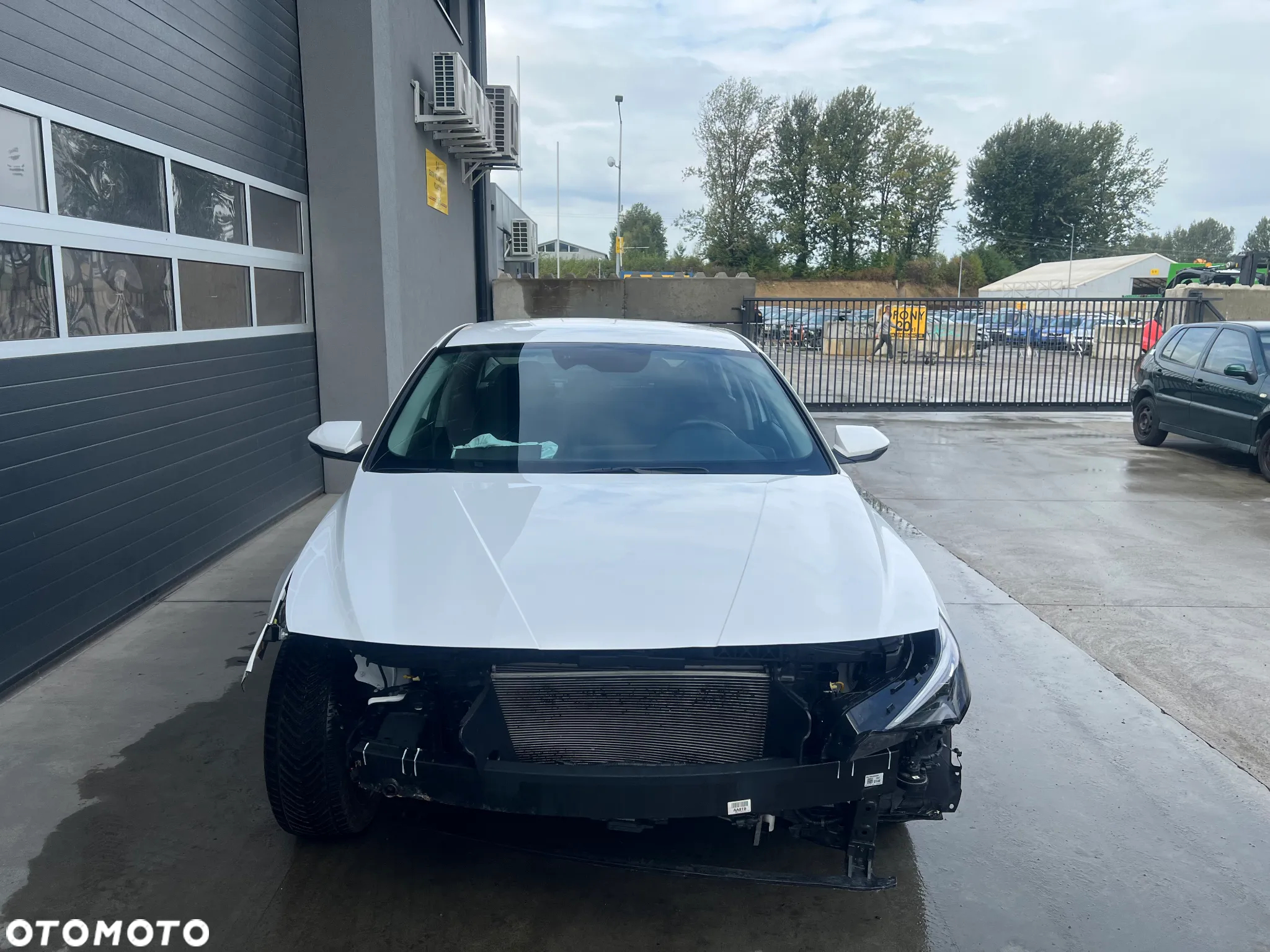 Hyundai Elantra 1.6 Smart - 4