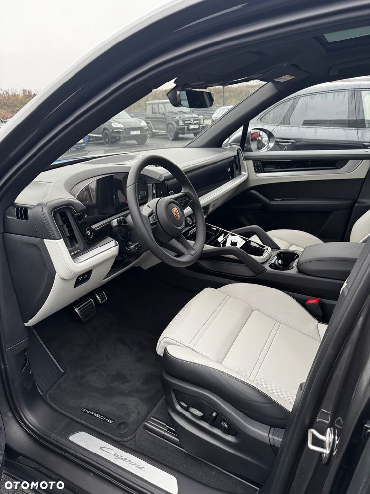 Porsche Cayenne - 5
