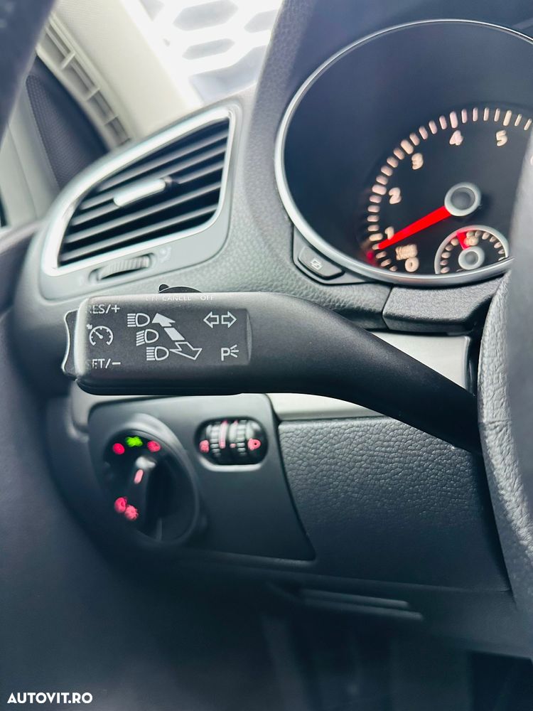 Volkswagen Golf 1.4 Comfortline - 23