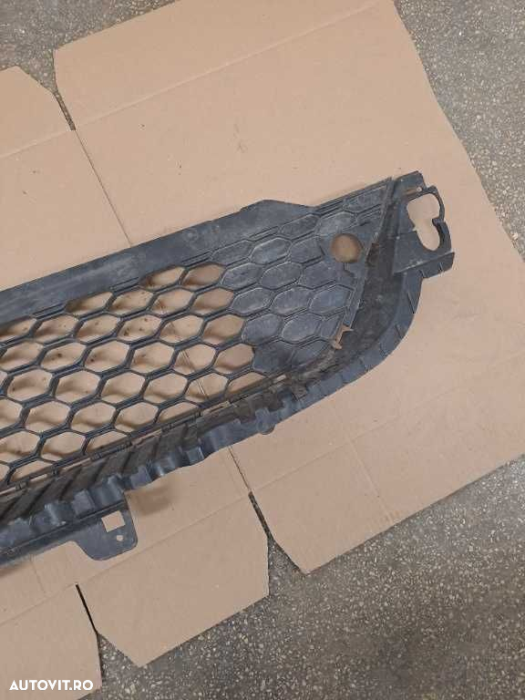 Grila centrala Iveco Daily 6 an 2014-2020 cod 5801529764 - 2