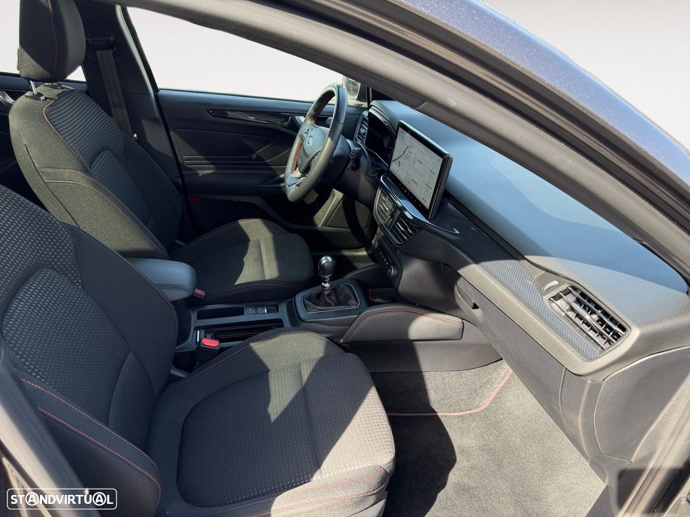 Ford Focus SW 1.0 EcoBoost MHEV ST-Line X - 15