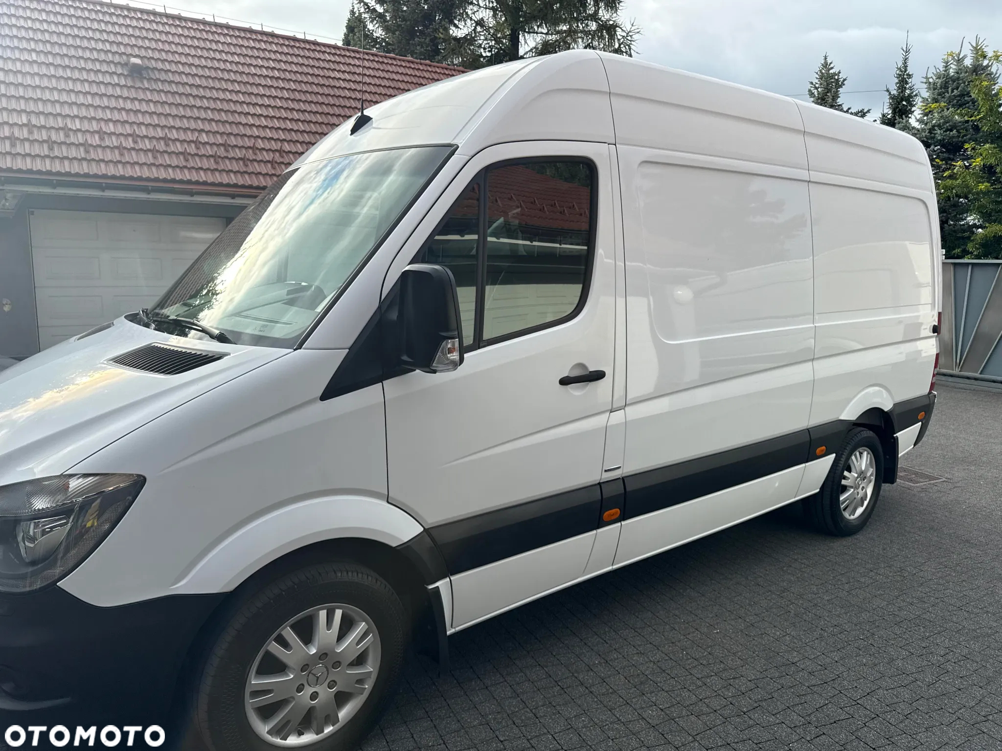 Mercedes-Benz Sprinter 319 CDI (BlueTec) 906.233 7G-TRONIC Plus - 3