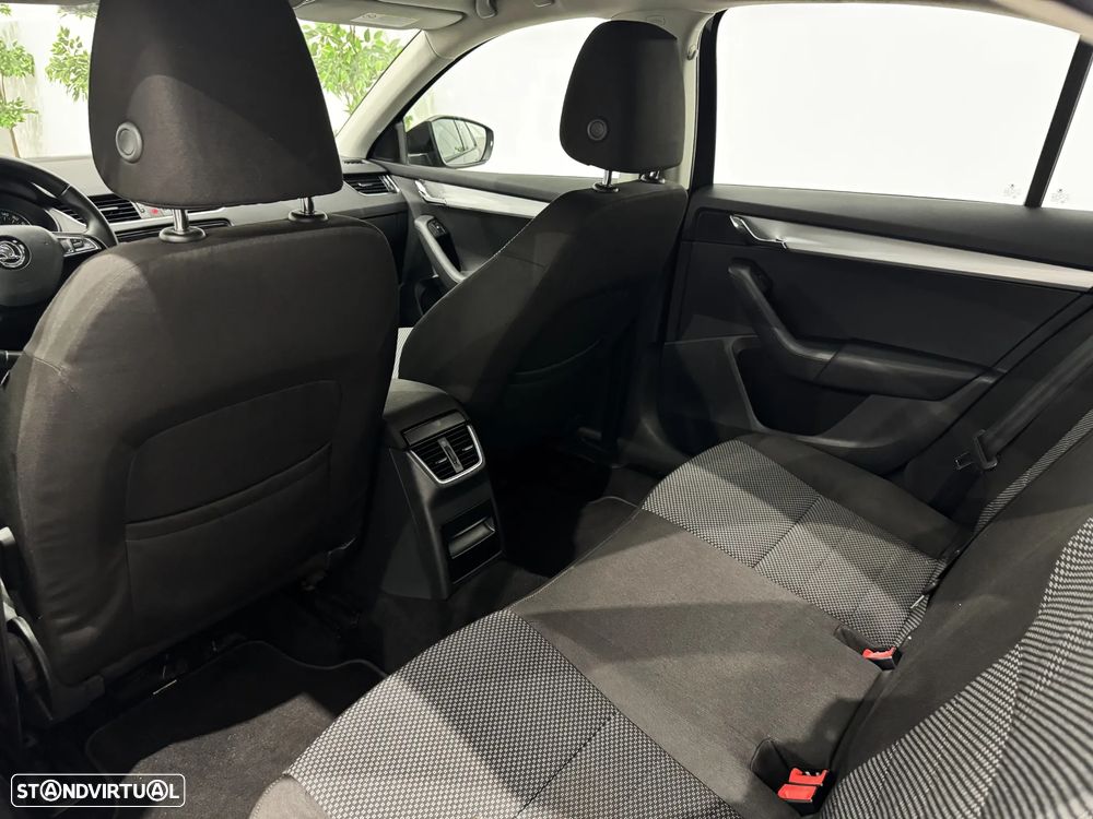 Skoda Octavia 1.6 TDI Elegance - 23