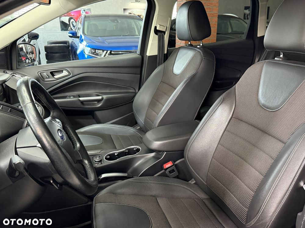 Ford Kuga 2.0 TDCi 4x4 Titanium - 17