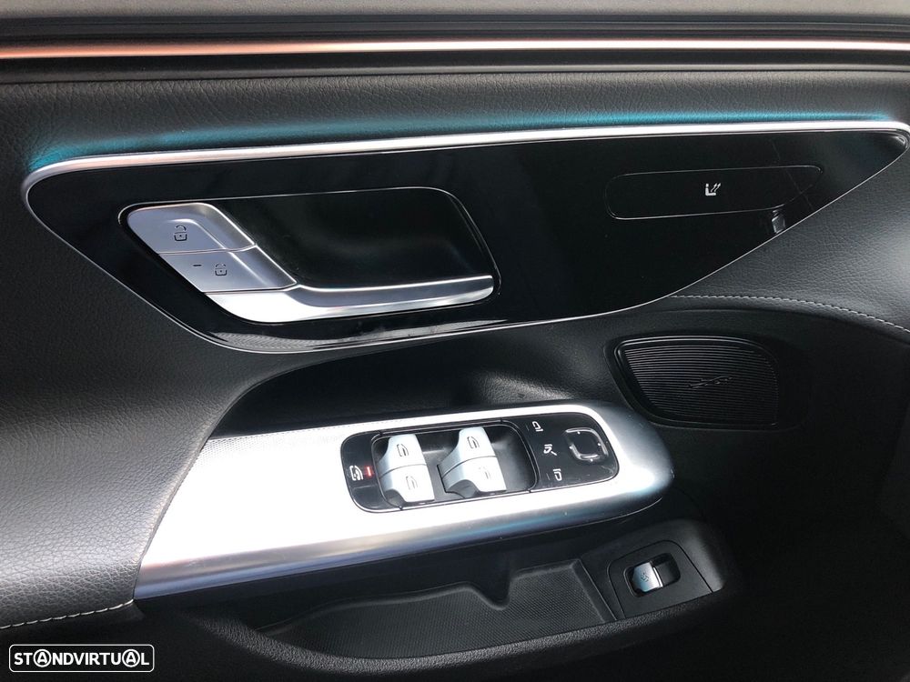 Mercedes-Benz EQE 350 - 16