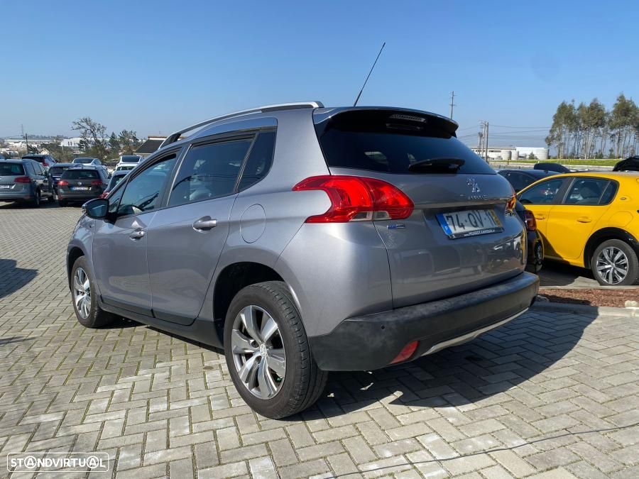 Peugeot 2008 1.2 VTi Active - 4