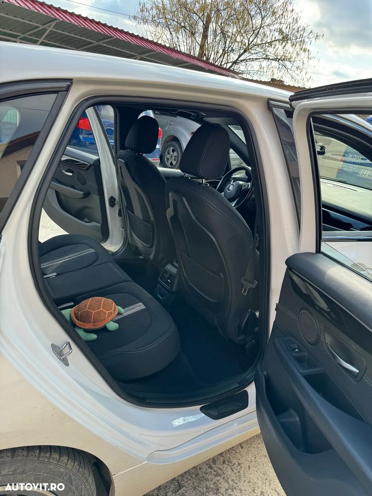 BMW Seria 2 218d Aut. Luxury Line - 4