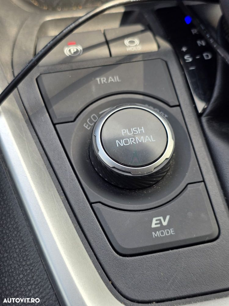 TOYOTA RAV4 2021 — imagine 21