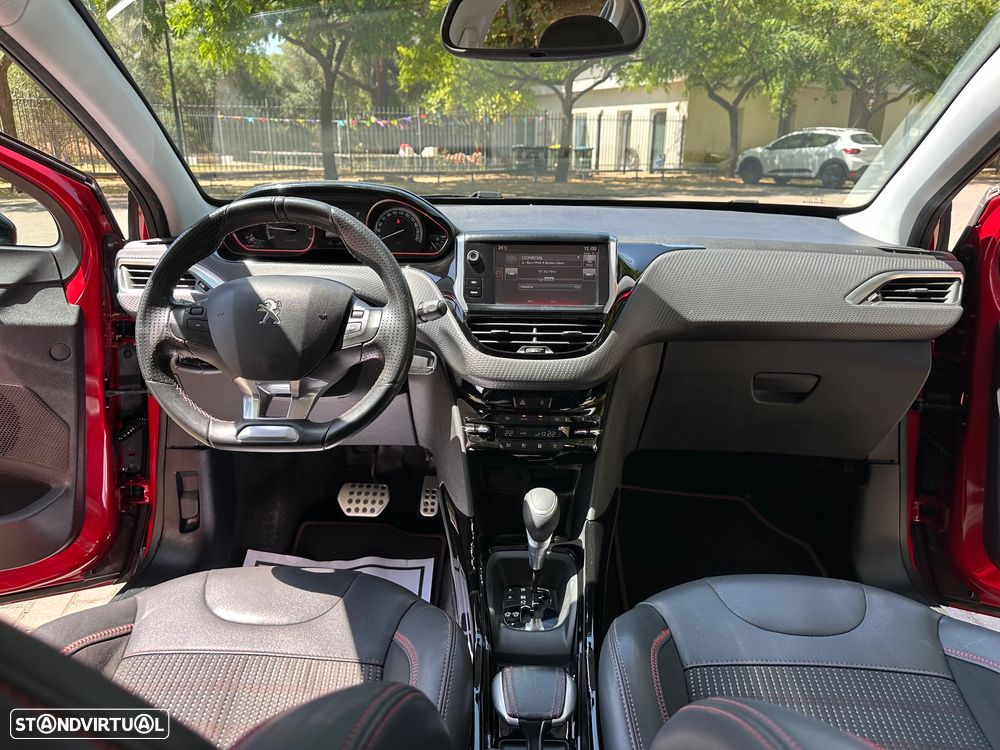 Peugeot 2008 1.2 PureTech GT Line EAT6 - 16