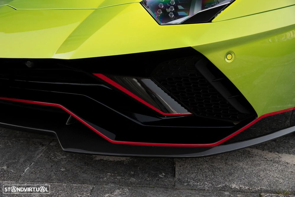 Lamborghini Aventador LP780-4 Ultimae Roadster - 8