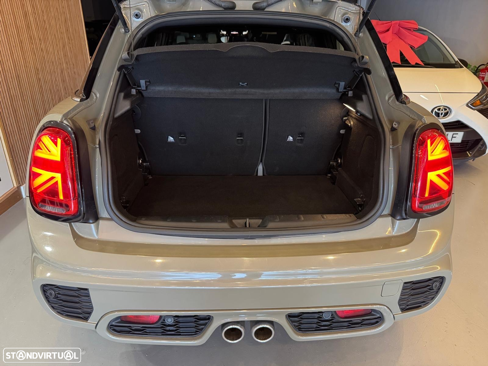 MINI 5 Portas Cooper SD Auto Desportiva - 20